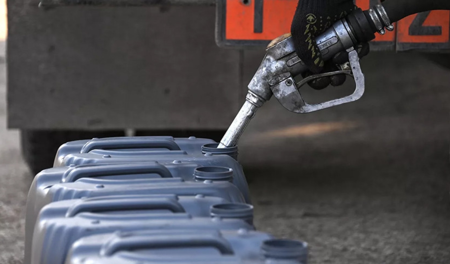 В Англії грабіжники пробралися на військову базу та вкрали паливо