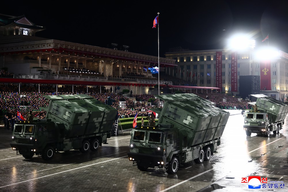 Демонстрація пускових установок для північнокорейських копій ізраїльських дронів-камікадзе Harop. Фото: KCNA.