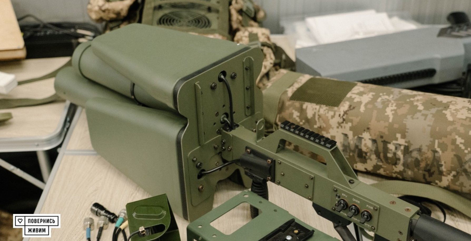 «Повернись живим» модернізує підготовку фахівців РЕБ: фонд розширив для них школу