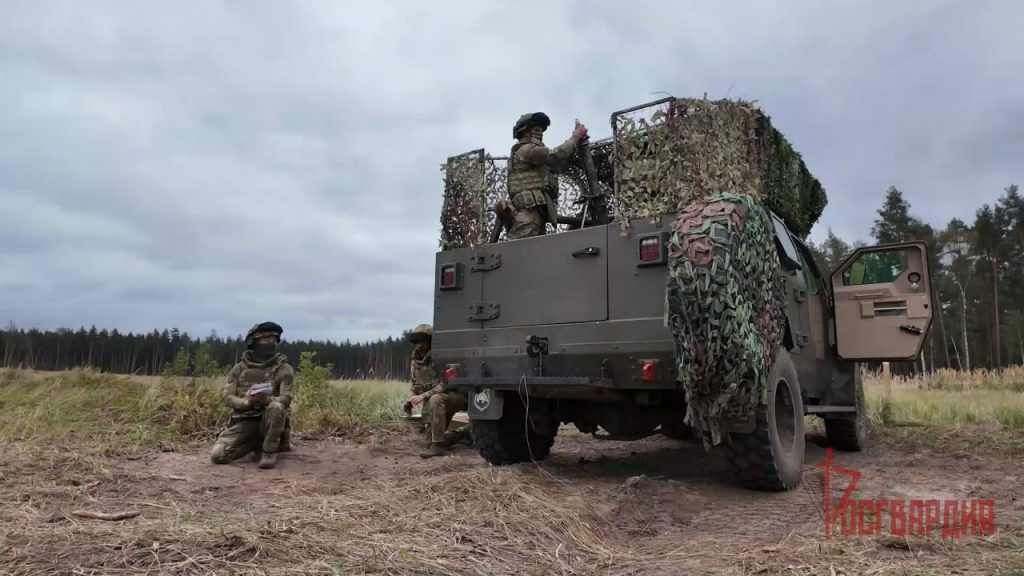 У росгвардії Spartan-SUT використовуються як носії 82-мм мінометів 2Б24