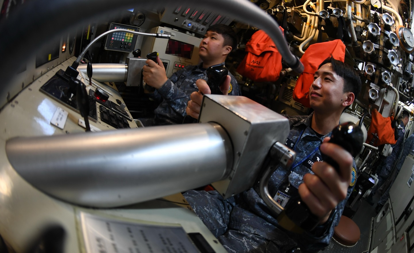 ROKS JANG BOGO завершальна місія в Південній Кореї. Джерело: Philippine Armed Forces Unofficial II