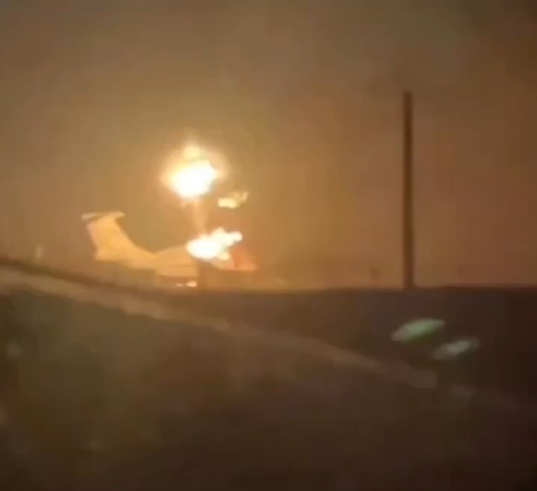 Ураження літака А-60 у Таганрозі, 25 листопада 2025. Джерело: Exilenova+.