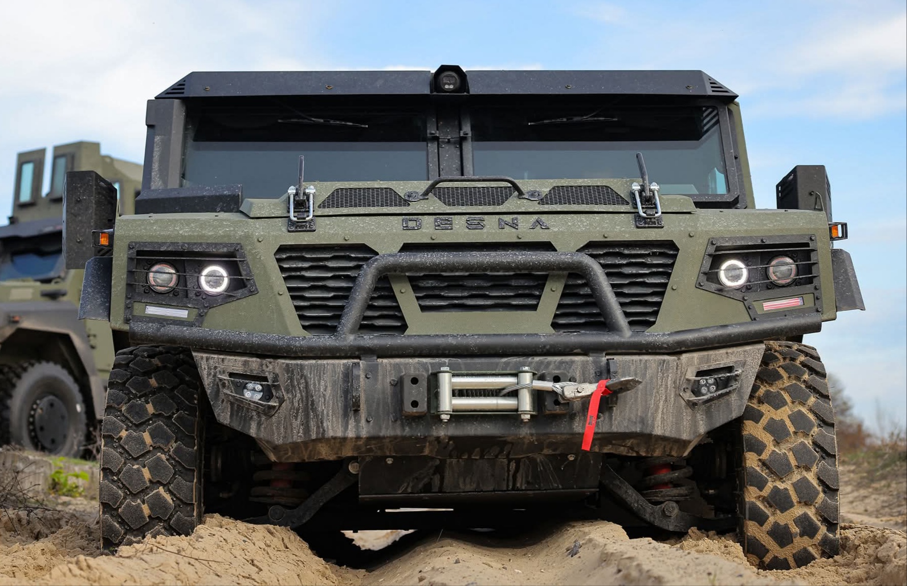 Для ЗСУ розробили новий тактичний бронеавтомобіль DESNA