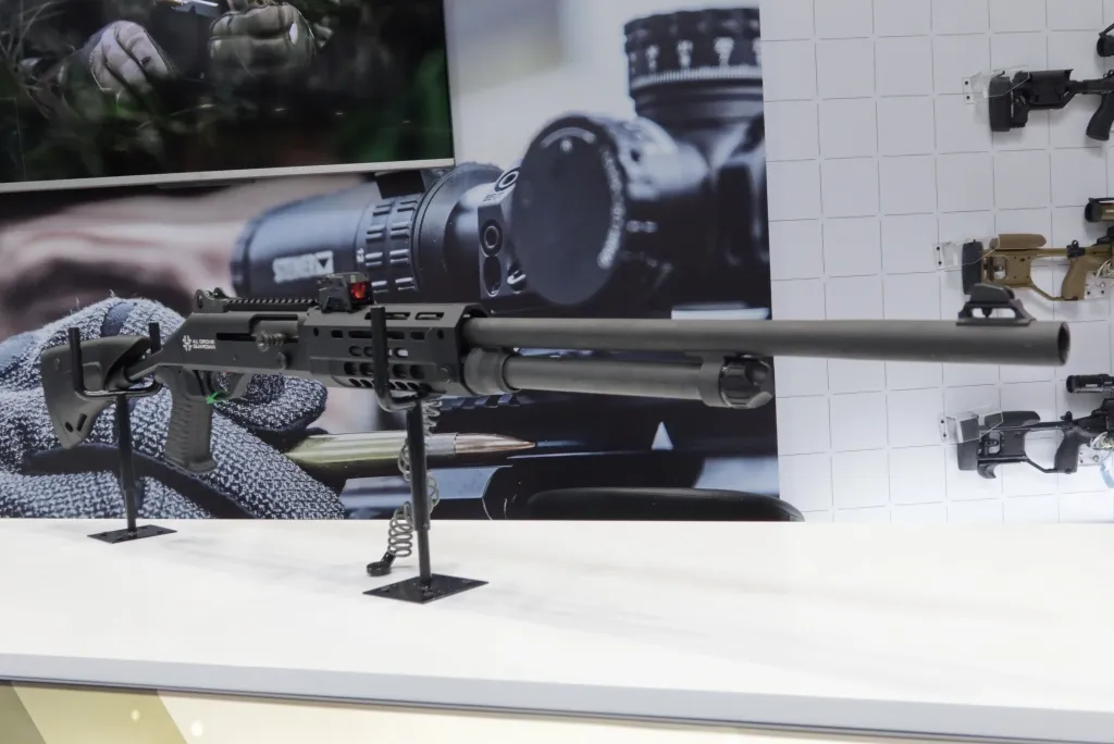 Японія озброїться італійськими антидроновими рушницями M4 A.I. Drone Guardian