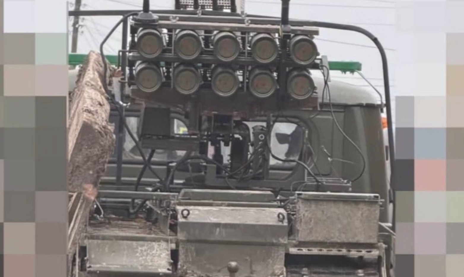 Наземні дрони з «Шмелями»: окупанти розробили нову ударну систему проти укріплень