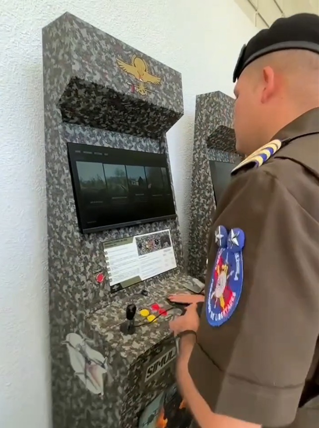 Venezuelan Army Begins Mastering FPV Drones