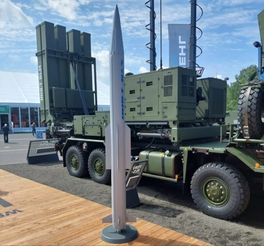 A mock-up of the IRIS-T SLX missile. Photo credits: Hartpunkt