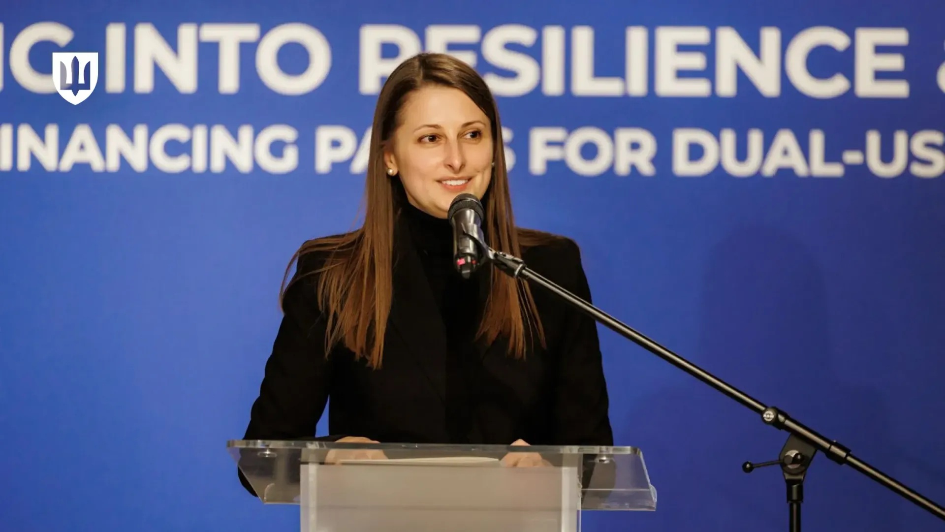 Заступниця Міністра оборони України Ганна Гвоздяр під час виступу на Rebuild Ukraine Expo. Джерело: МОУ