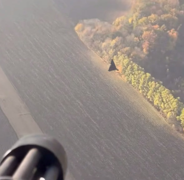 Minigun on Mi-8: Ukraine Arms Helicopters Against Shahed Drones