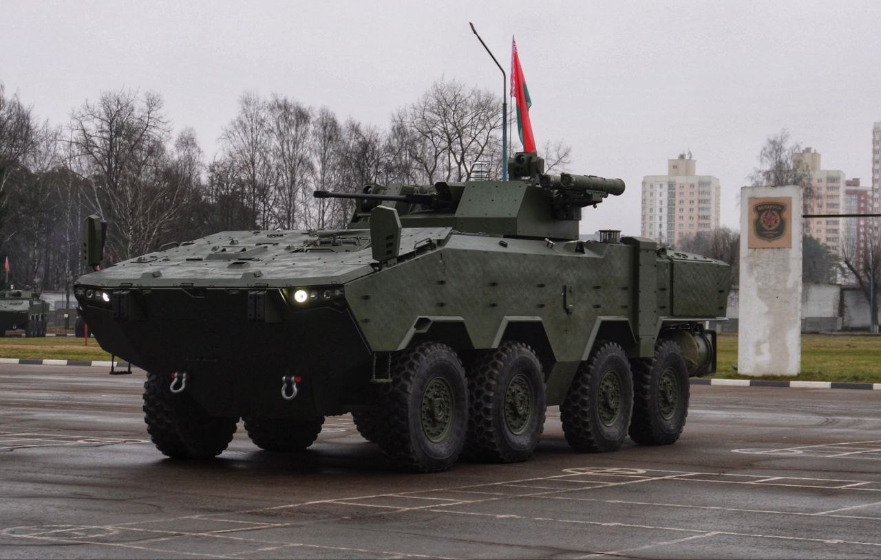 Belarusian Army Receives First BTR-V2s: What Are They Capable Of?