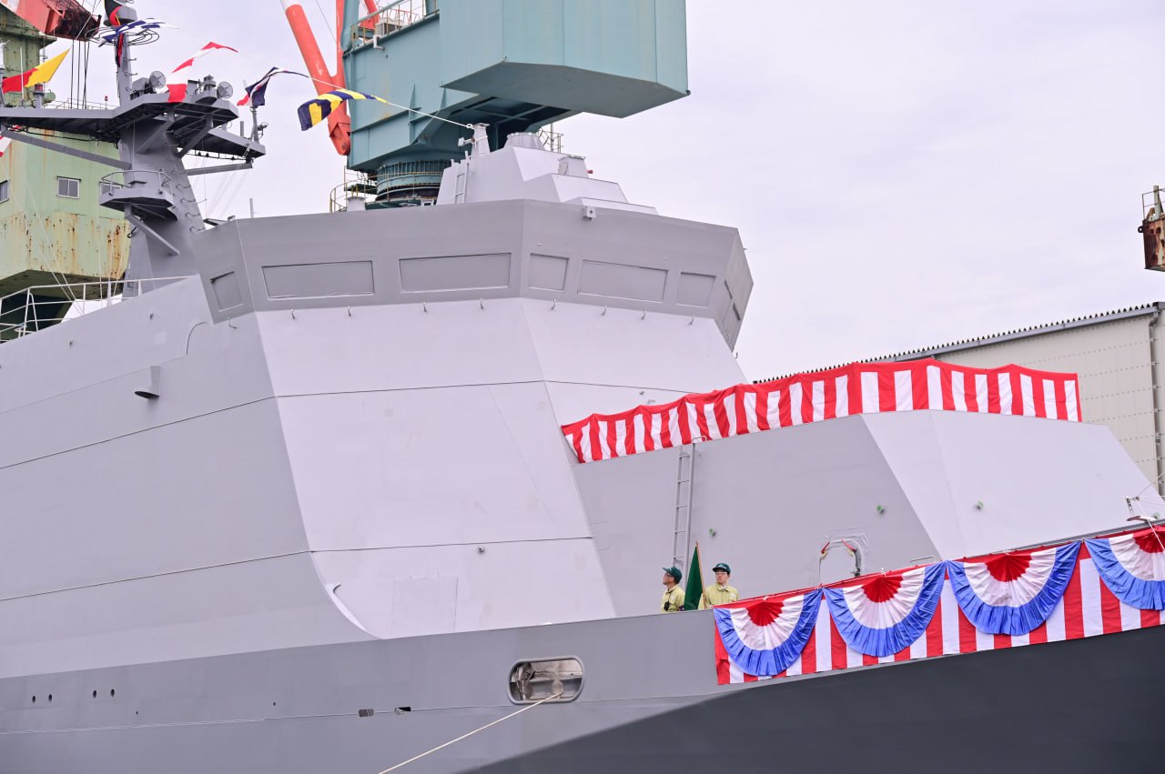 13 листопада на верфі Ісоґо компанії Japan Marine United (JMU) Yokohama Works відбулася церемонія найменування та спуску на воду двох патрульних кораблів — #Sakura (さくら) OPV-901 та #Tachibana (たちばな) OPV-902. Джерело: Military Japan