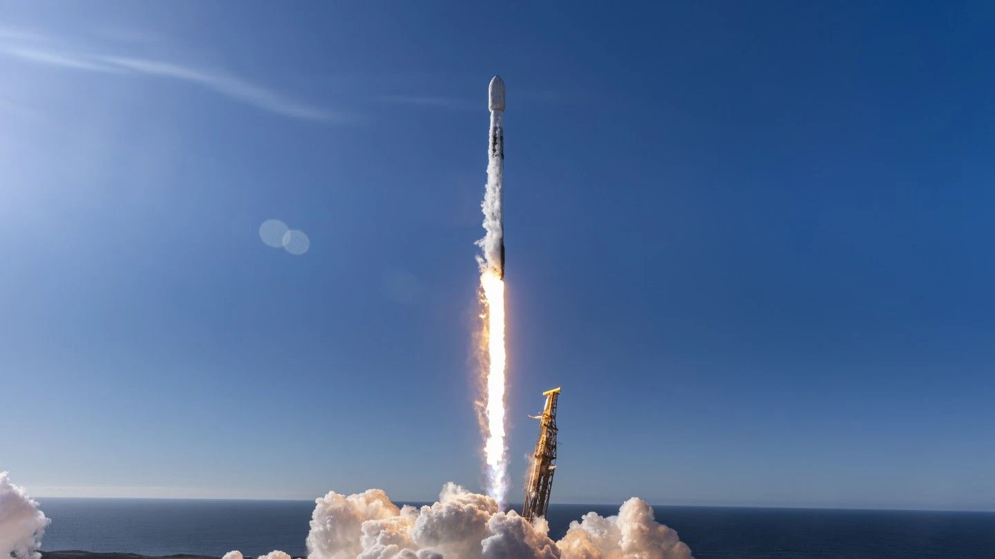 SpaceX вивела на орбіту перший супутник ICEYE для військових потреб Польщі