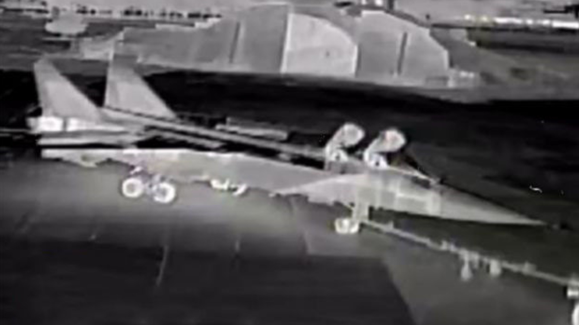 Український дрон влучив у винищувач МиГ-31 із повним боєкомплектом