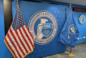 Глава Агентства кібербезпеки США провалив перевірку на поліграфі та звільнив підлеглих