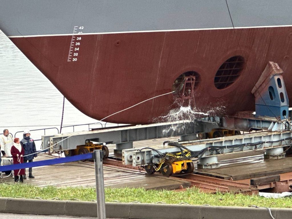 Церемонія спуску на воду тральщика ВМФ Росії проєкту 12700 «Дмитрий Лысов». Фото: ОСК