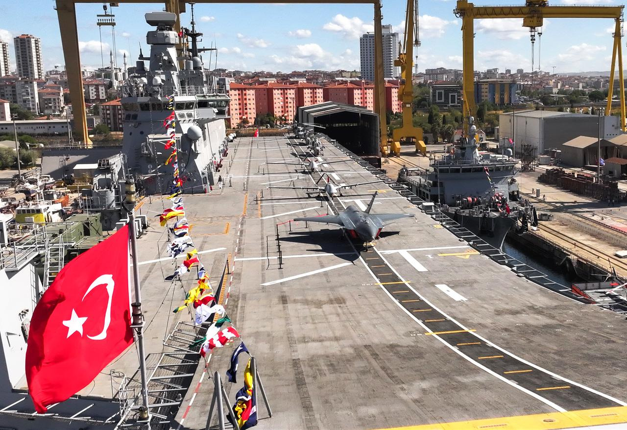 Turkey Confirms Start of Construction of 300-Meter Aircraft Carrier