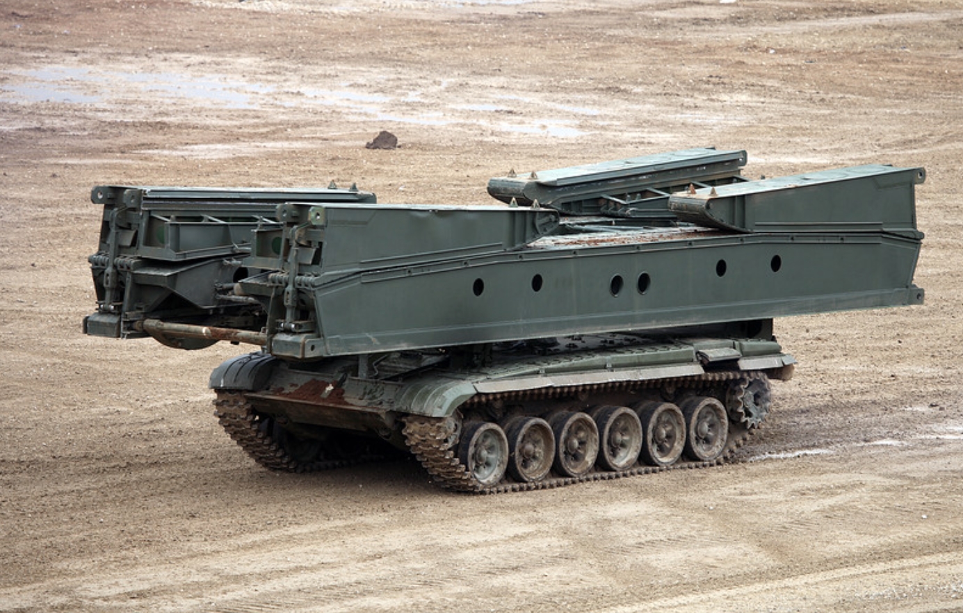 Мостоукладач МТУ-72 (ілюстративна фотографія)