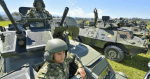 Maduro Calls on Colombian Army to Support Venezuela in Standoff with the United States