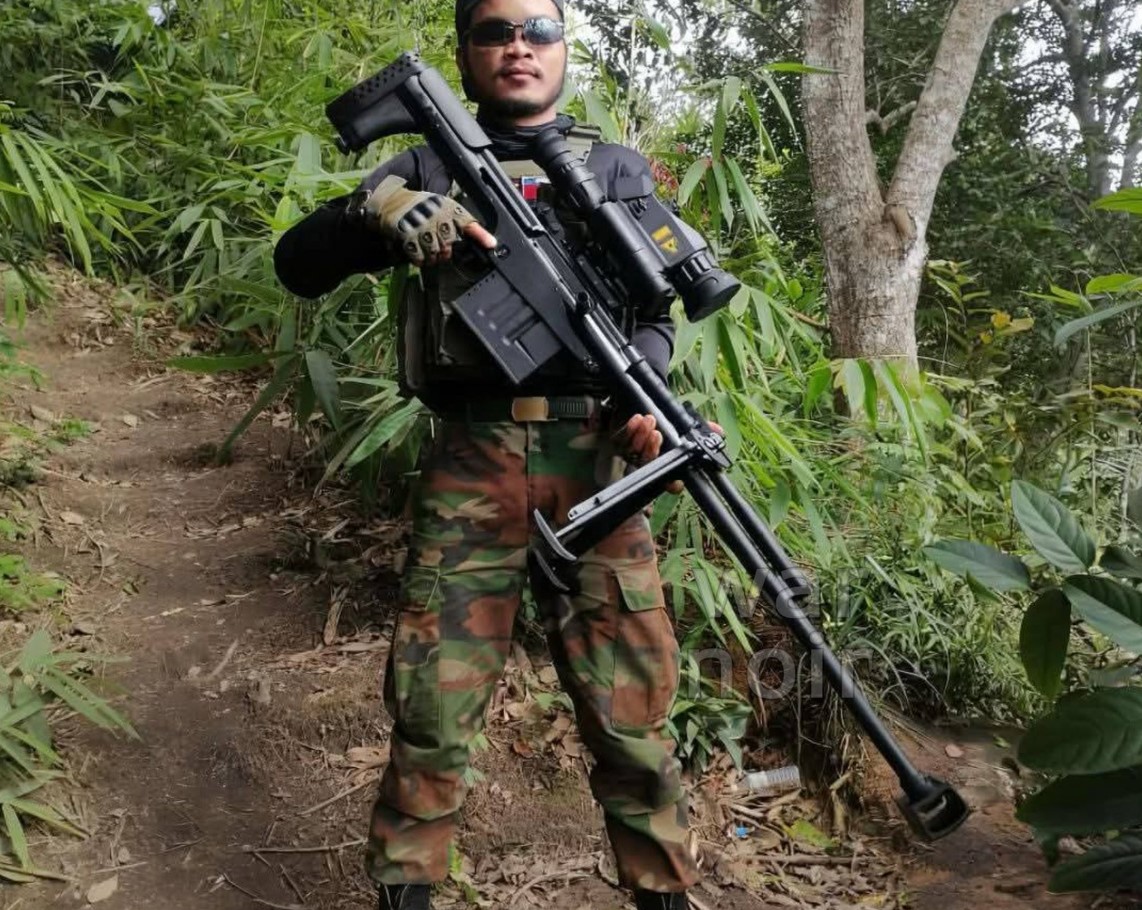 Китайська гвинтівка QBU-10 на озброєнні армії Камбоджі. Грудень 2025. Джерело: War Noir