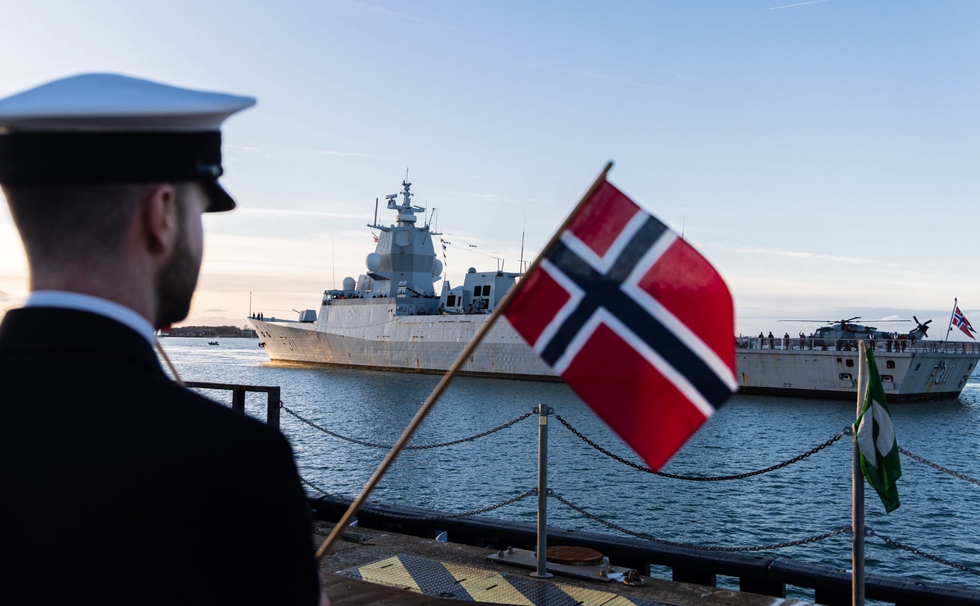 UK and Norwegian Navies to Work Together to Counter Russian Submarine Threat