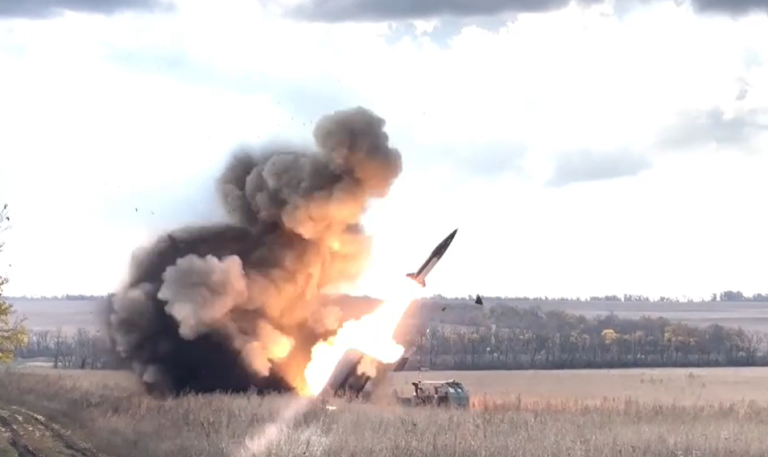 A 9M33 missile on a 9A33BM3 combat vehicle of the Osa-AKM system used by Russian forces in Ukraine. November 2025. Photo credits: t.me/mag_vodogray
