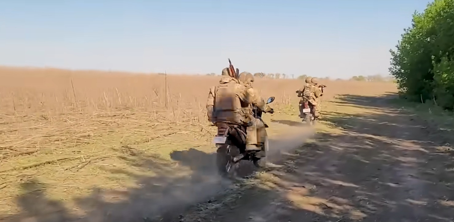 Перша в ЗСУ штурмова мотоциклетна рота сформована у складі полку "Скала" Джерело: відео полку "Скала"