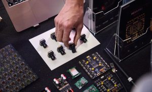 Brave1 запустив грантову програму для виробників компонентів для української зброї