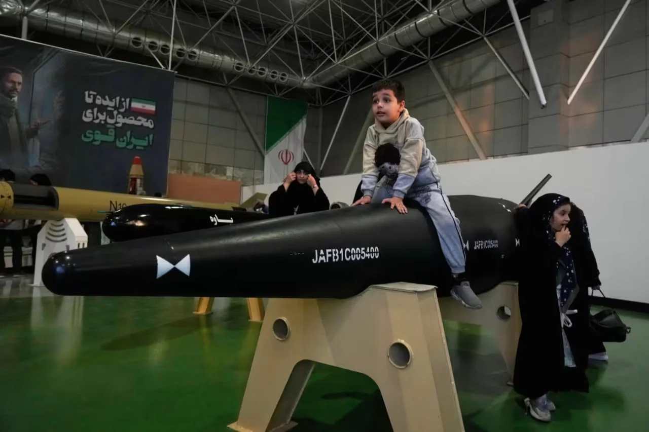 Виставка мала на меті представити війну як навчальний досвід, який прискорить технологічний прогрес © Ірану Абедін Тахеркенарех/EPA