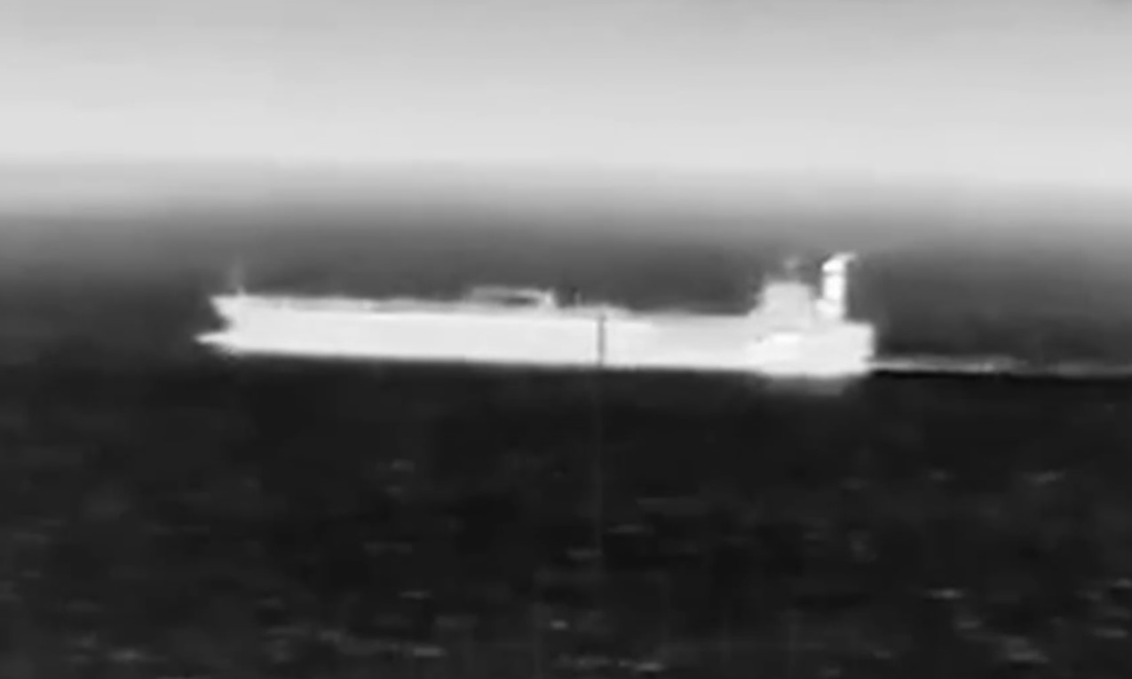 Україна уразила танкер тіньового флоту Росії у нейтральних водах Середземного моря