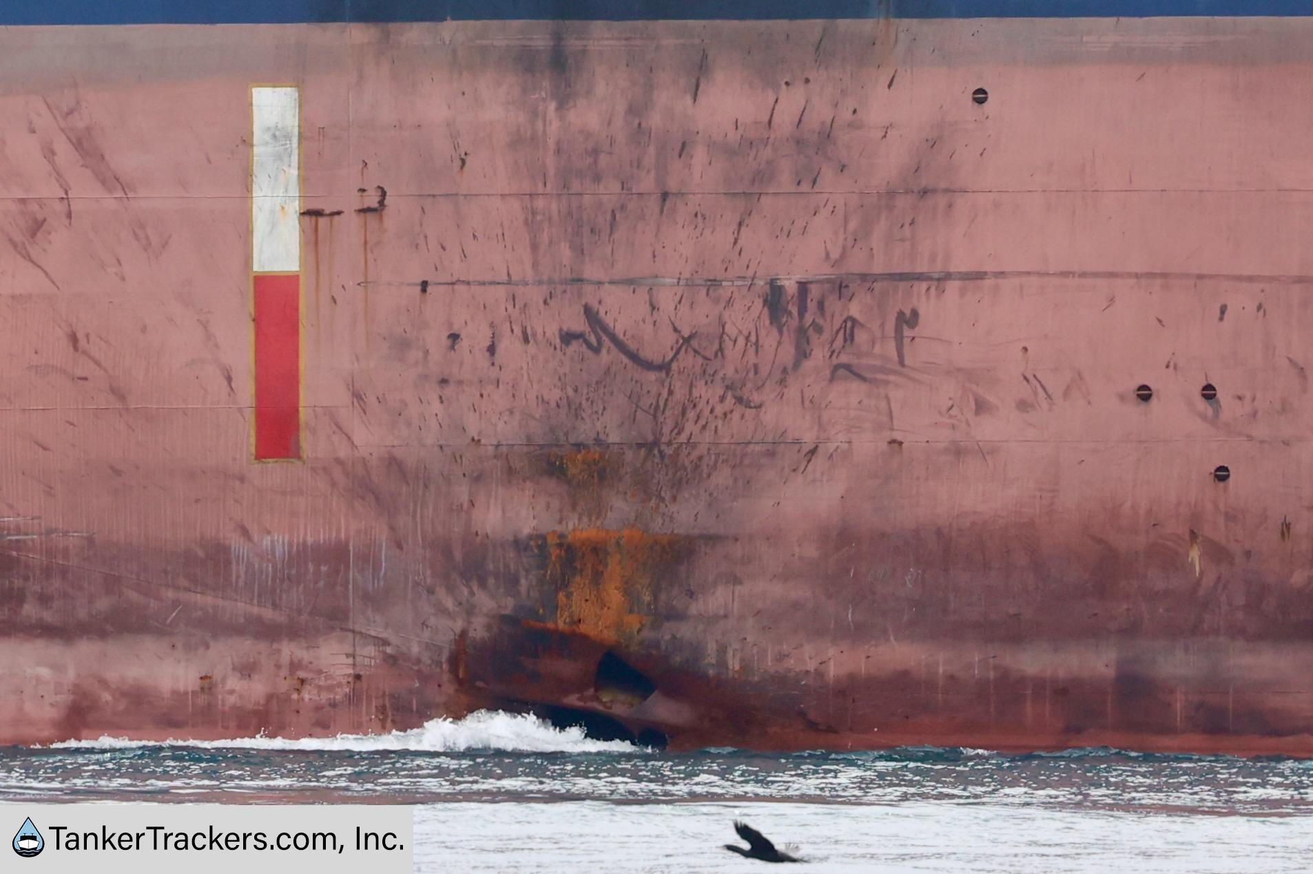 Ураження російського танкера PROMETEY (IMO 9832559). Джерело: TankerTrackers.