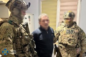 СБУ затримала агентів РФ, які фіксували наслідки удару «Орешніка» по Львівщині