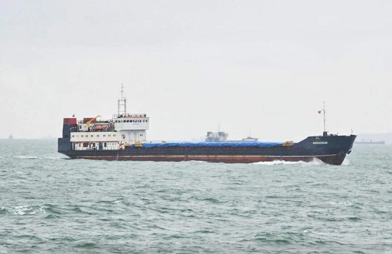 У Каспійському морі іранське судно отримало пробоїну «невідомого походження»