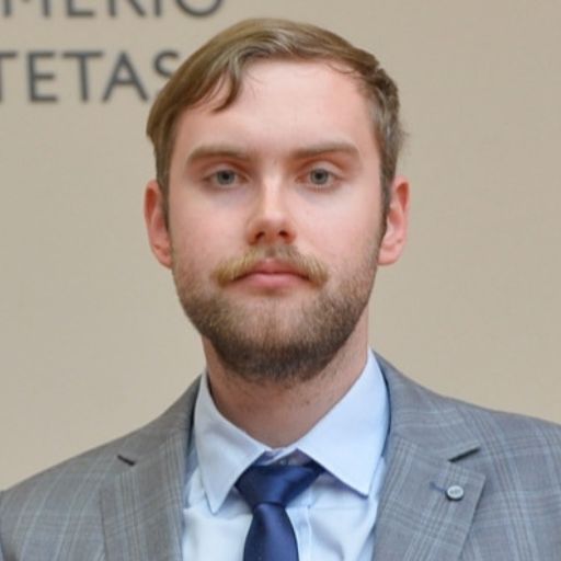 Лукас Шимоніс