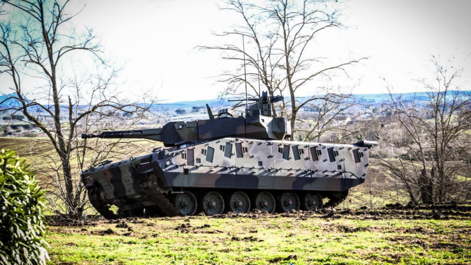 Армія Італії отримала перші чотири БМП KF-41 Lynx
