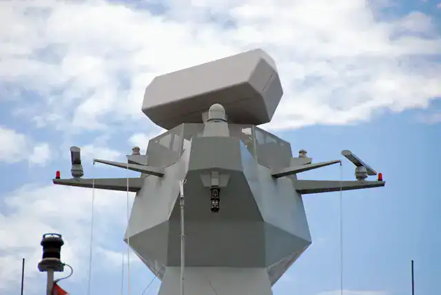 SMART-S Mk2 radar used on the Charles de Gaulle aircraft carrier. Photo credits: Thales.
