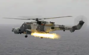Британський гелікоптер прогнав російське судно, яке перебувало поблизу підводних кабелів