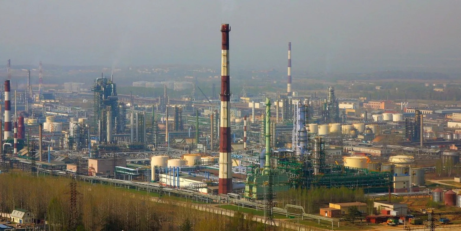 Nighttime Explosions in Yaroslavl Possibly Linked to Oil Refinery Attack
