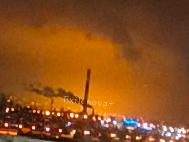 Photo of smoke over the Yaroslavl refinery. Photo credits: Exilenova+.