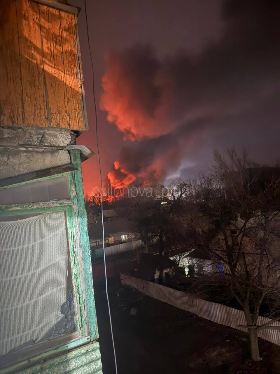 Кадри загорання з тимчасово окупованої Макіївки. Джерело: РосЗМІ