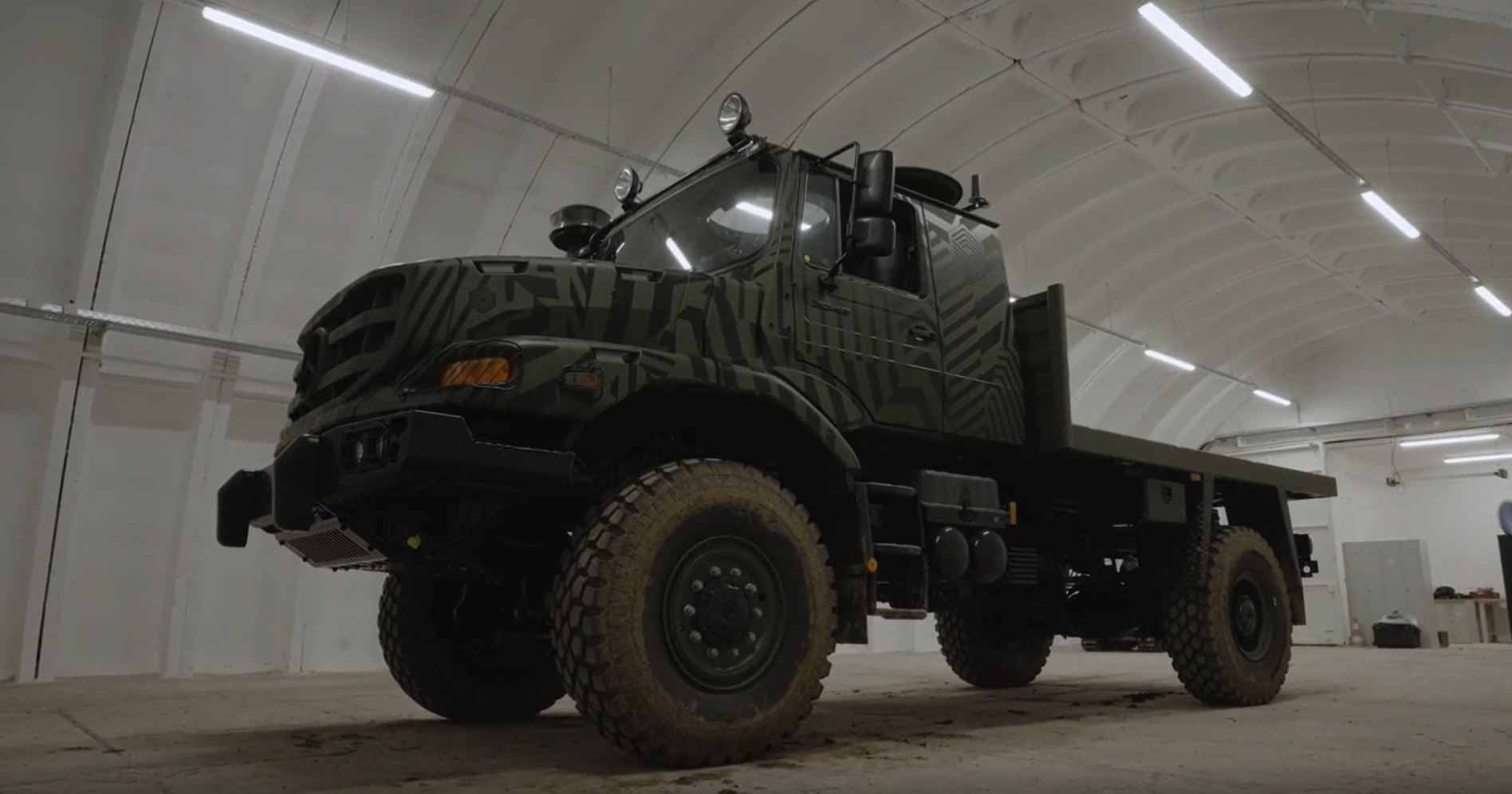 ARX Robotics перетворила вантажівку Zetros на дистанційно керовану — відео