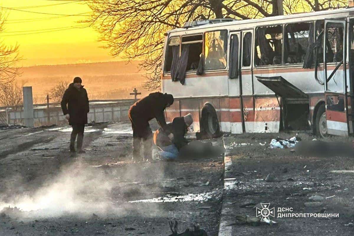 Russian Shahed Drones Attack Bus Carrying Miners in Dnipropetrovsk Region, Killing and Injuring Civilians