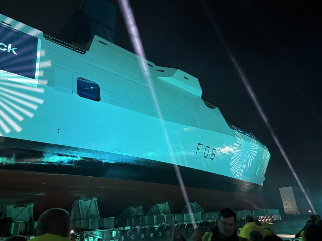 Церемонія виведення з елінгу та підготовка до спуску на воду другого фрегата проєкту Type 31 HMS Active. Фото: Babcock International