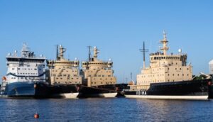 У Фінляндії заговорили про розосередження криголамів для убезпечення від уражень