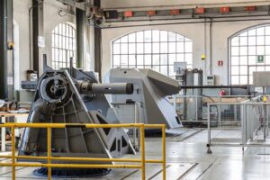 Leonardo запропонувала свої корабельні гармати як засіб ППО проти дронів