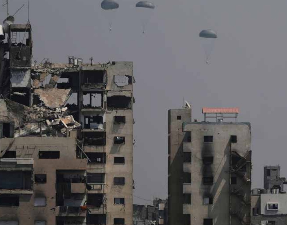 Ілюстративне зображення зруйнованої інфраструктури України. Джерело: MUST від швед. Militära underrättelse- och säkerhetstjänsten — Військова розвідка і служба безпеки Швеції) — спецслужба Збройних Сил Швеції