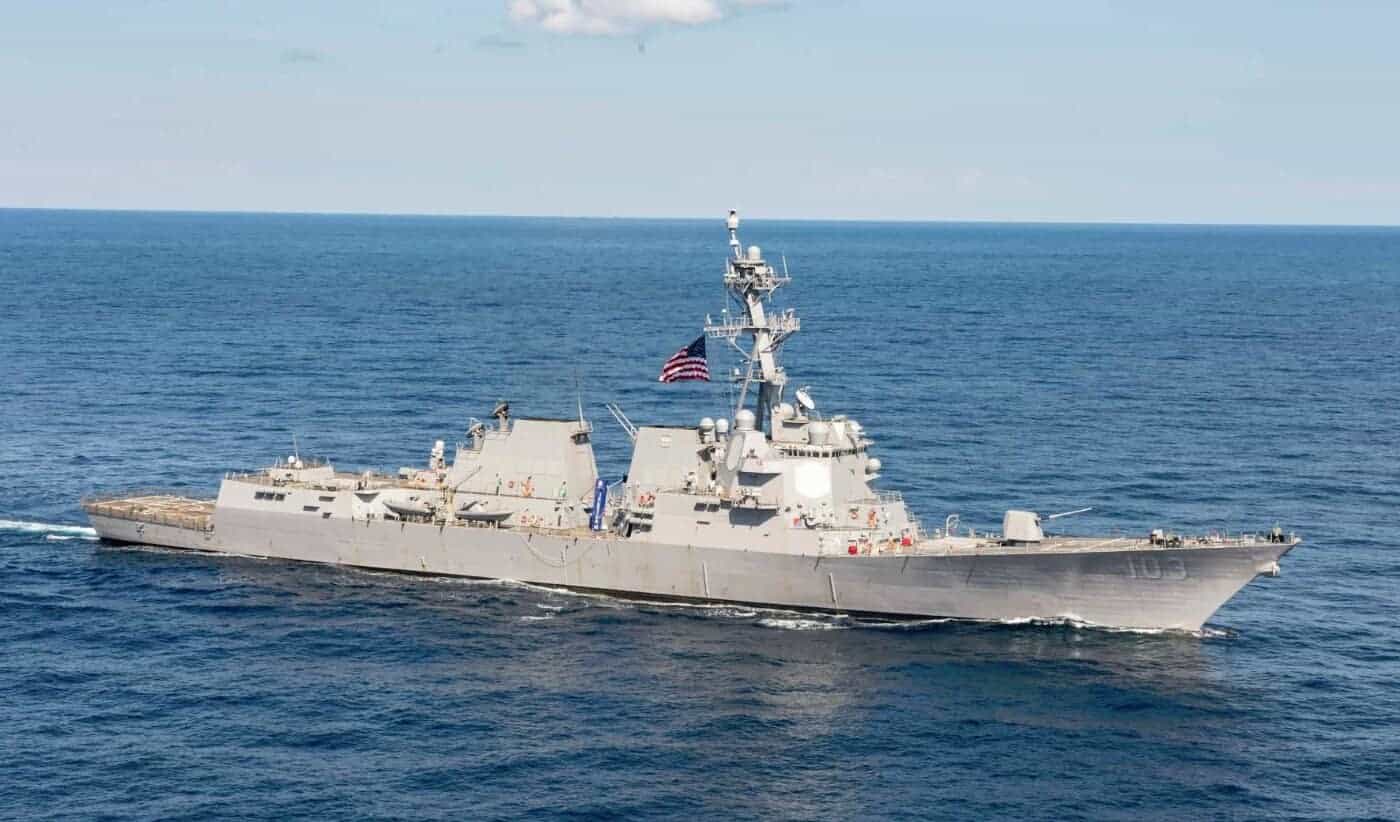 Destroyer USS Truxtun. Photo credits: US Navy