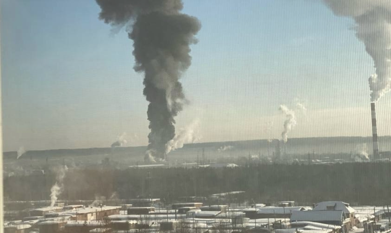 Drones Strike Oil Refinery in Ukhta After Flying 1,700 km