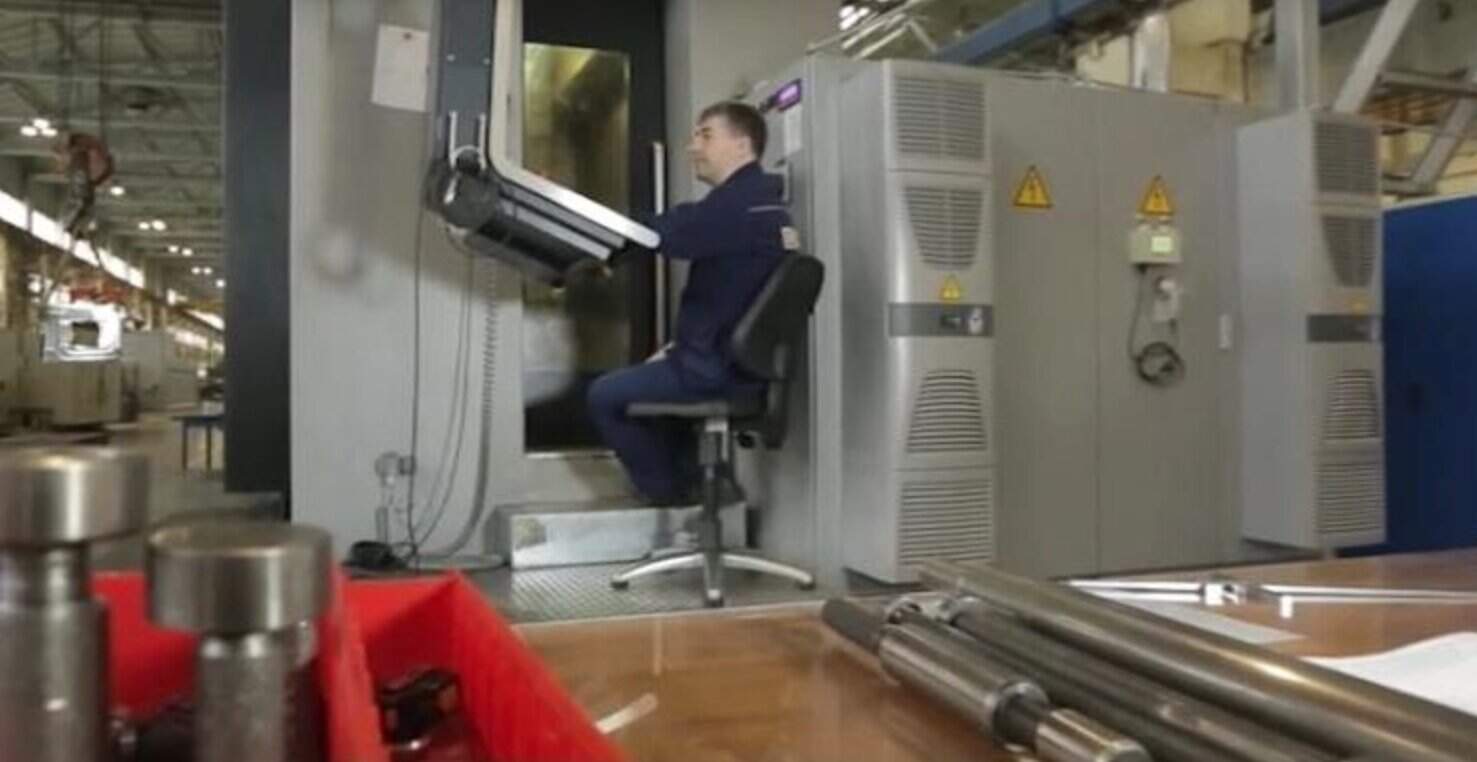 Російський Завод № 9 з виготовлення стволів. 2016 рік. Джерело: Телеканал "Россия 24"