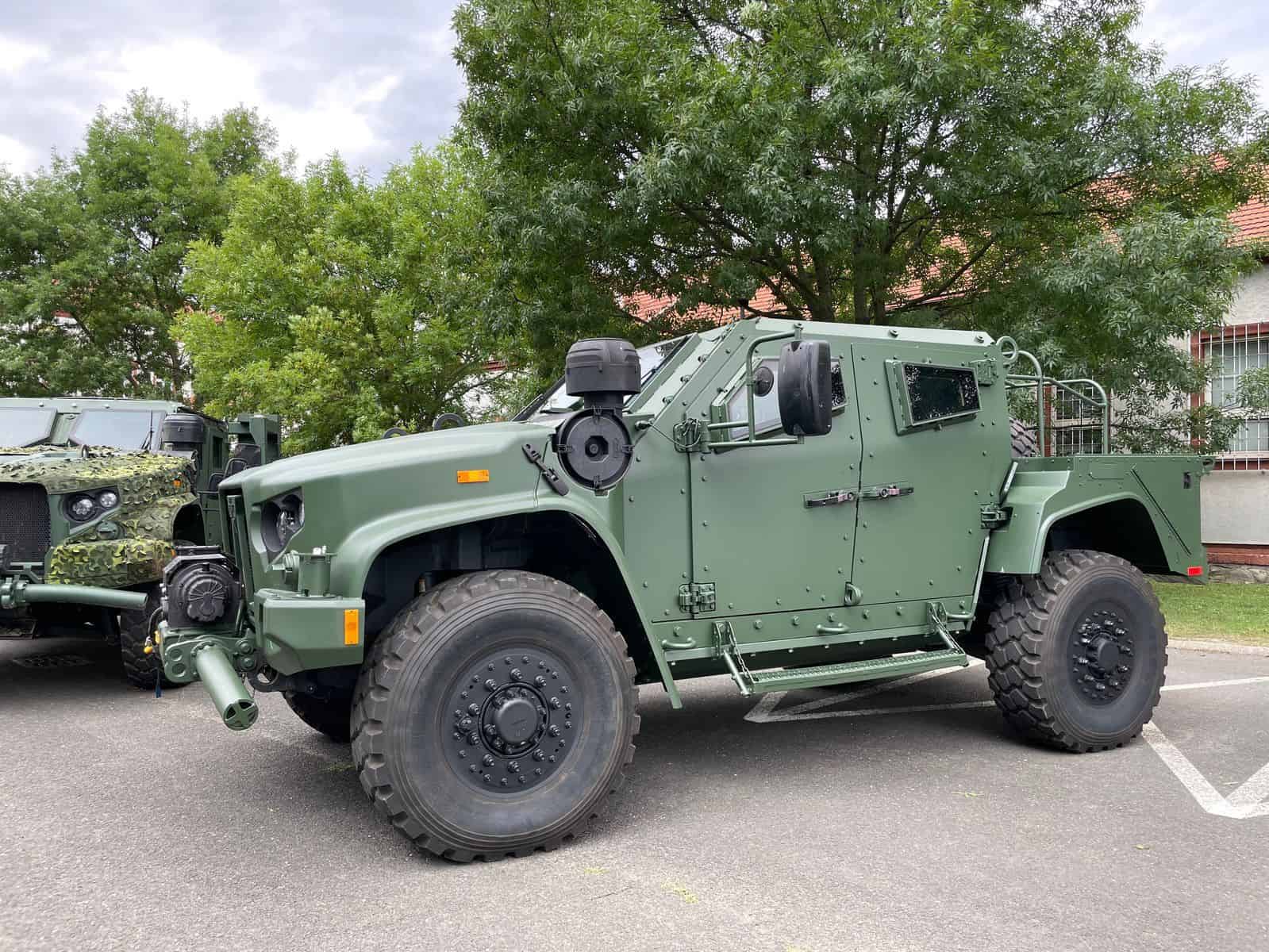 Перші словацькі бронемашини JLTV. 24 лютого 2026 року. Фото: Pravda