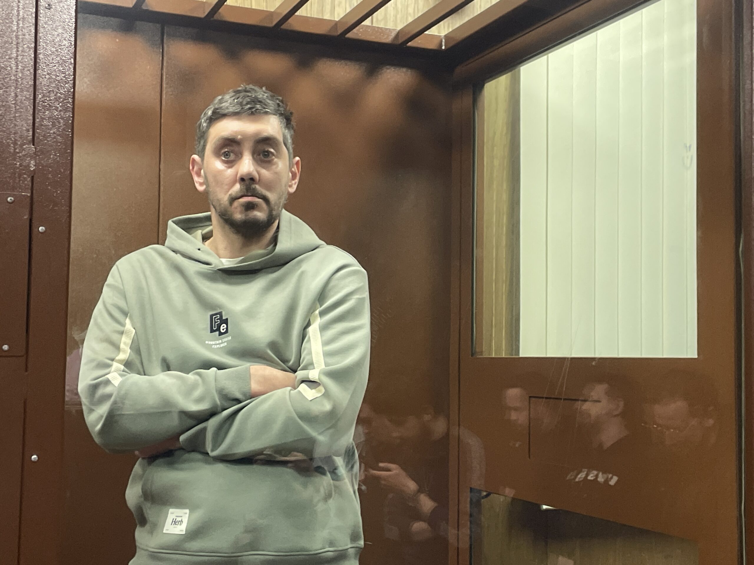 Засновник Readovka Олексій Костилєв на суді. 27 лютого 2026 року. Фото: The Insider